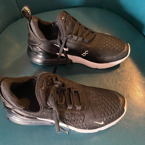 Nike Air Max 270 - Picture 2 of 3